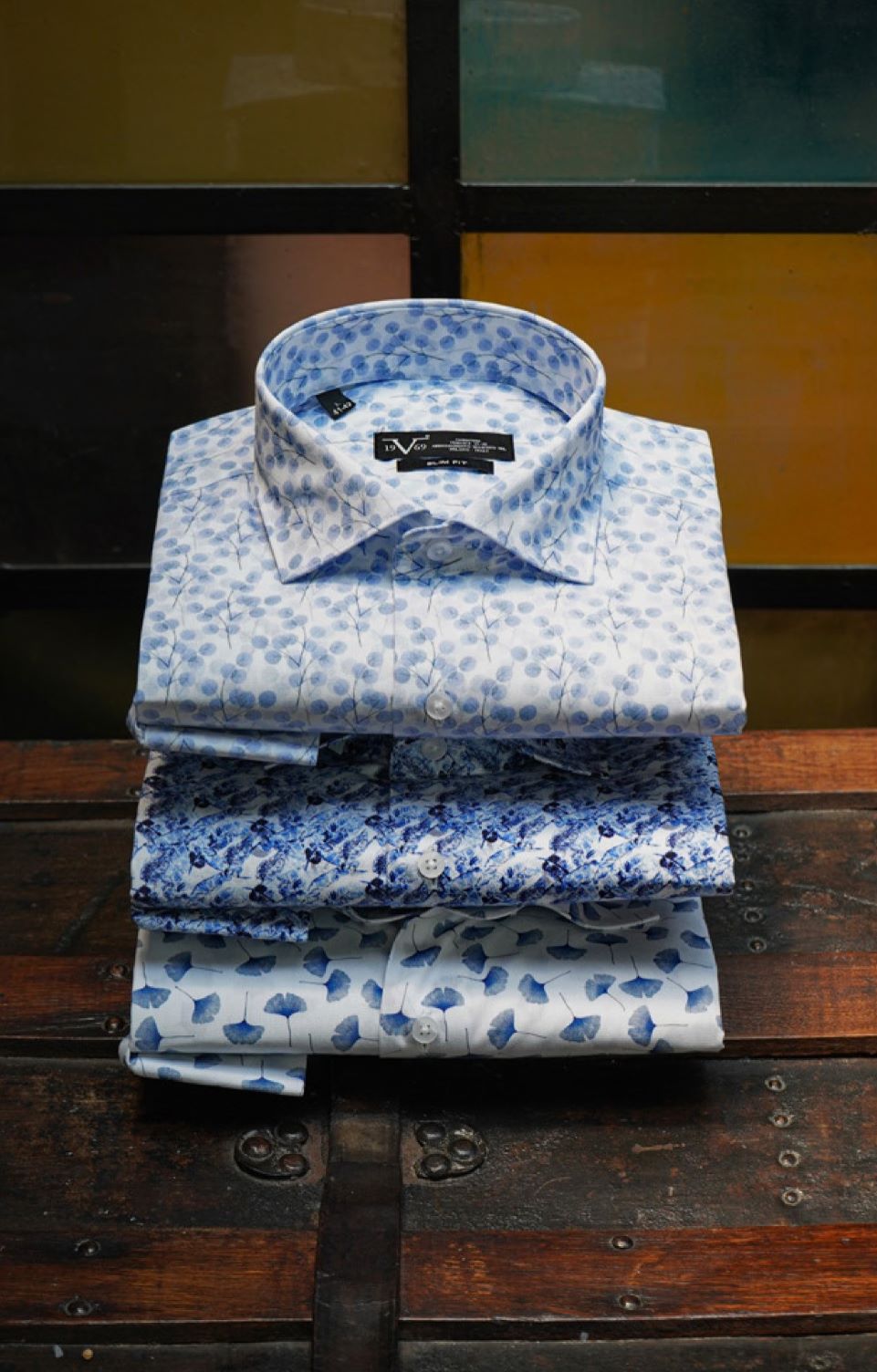 BLUE SHORT-SLEEVE SHIRT