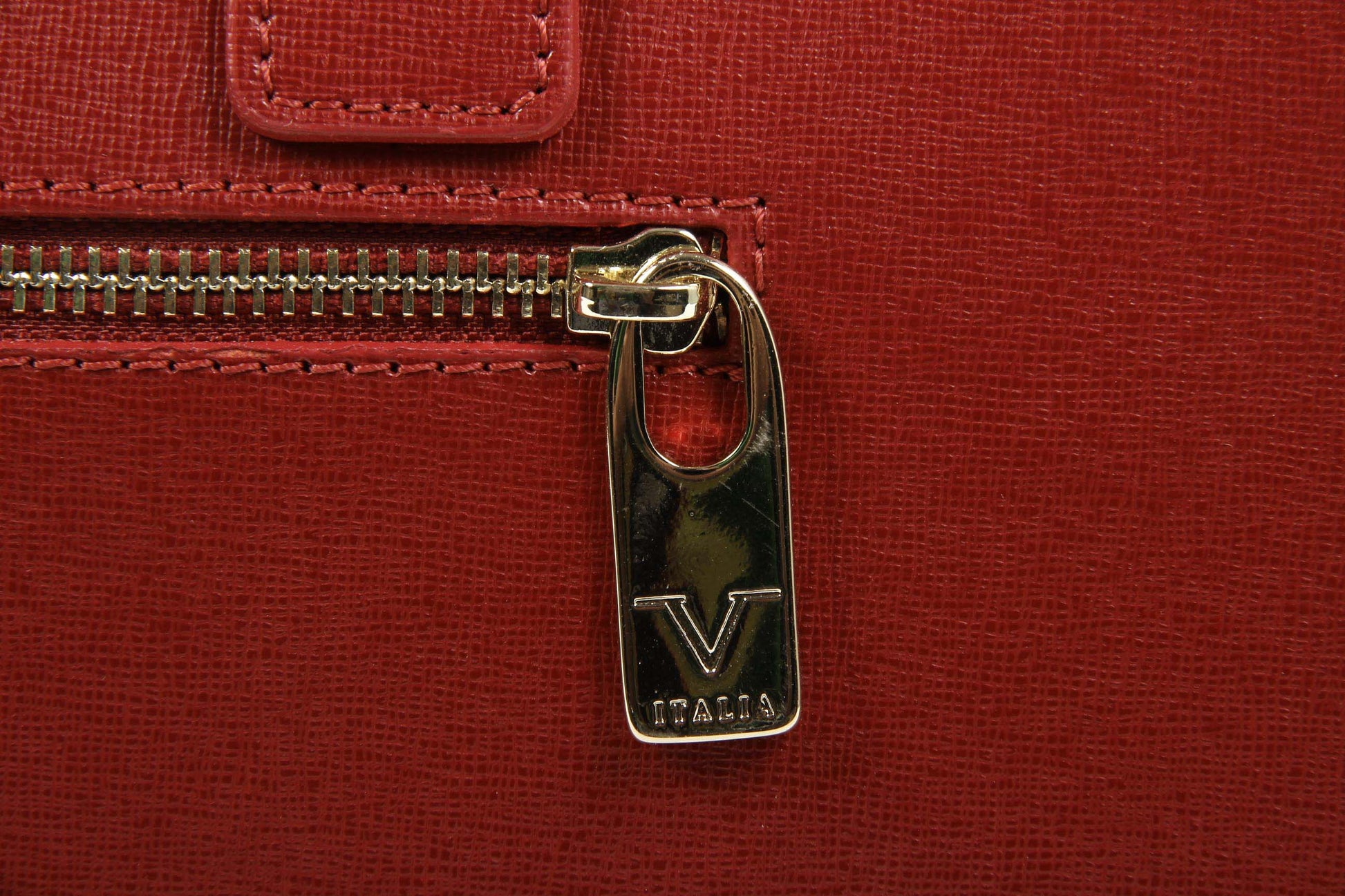 V 1969 Italia Womens Handbag V013-S SAFFIANO RED